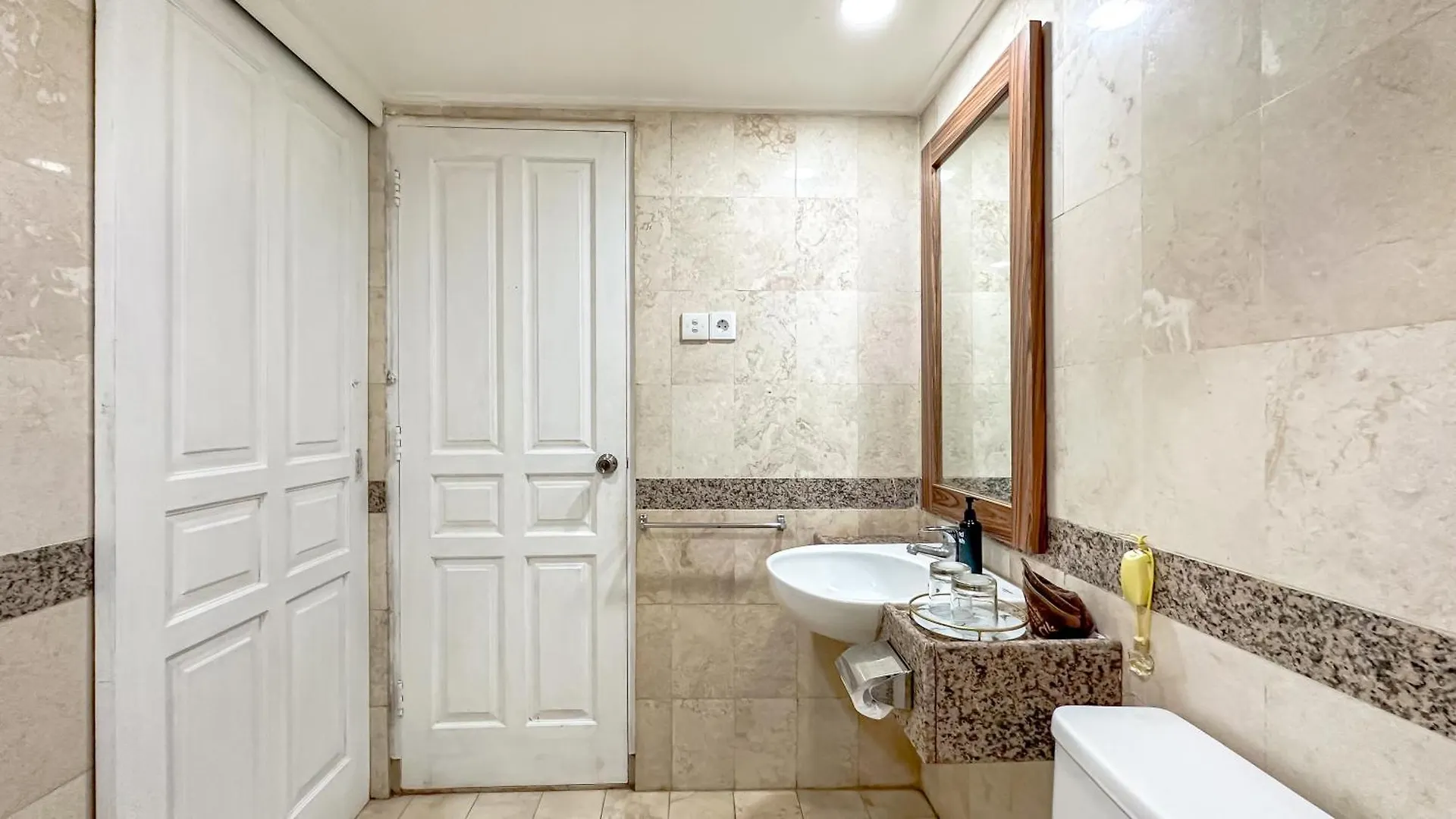 Suite Apartment Ragam Citra Property Legian Seminyak