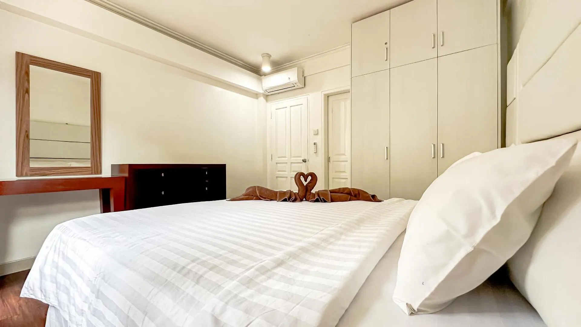 Lejlighedshotel Suite Apartment Ragam Citra Property Legian Seminyak Indonesien
