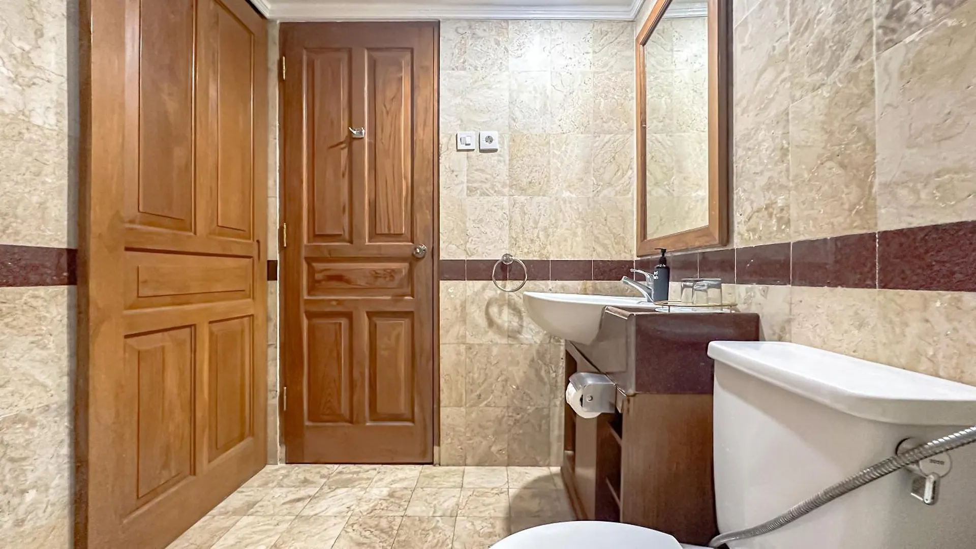 Lejlighedshotel Suite Apartment Ragam Citra Property Legian Seminyak Indonesien
